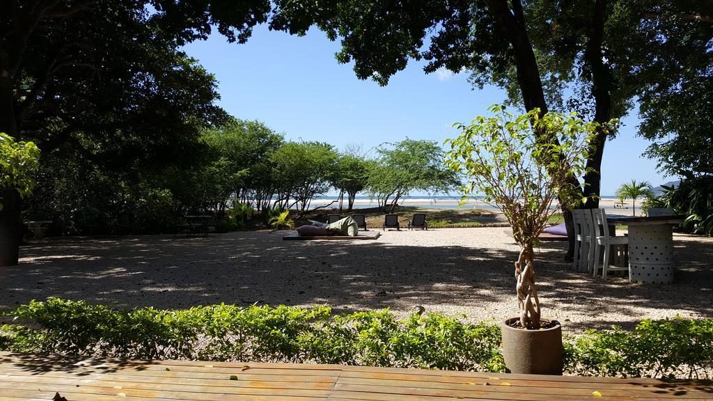 Hotel Casa Blanca Tamarindo Exteriör bild